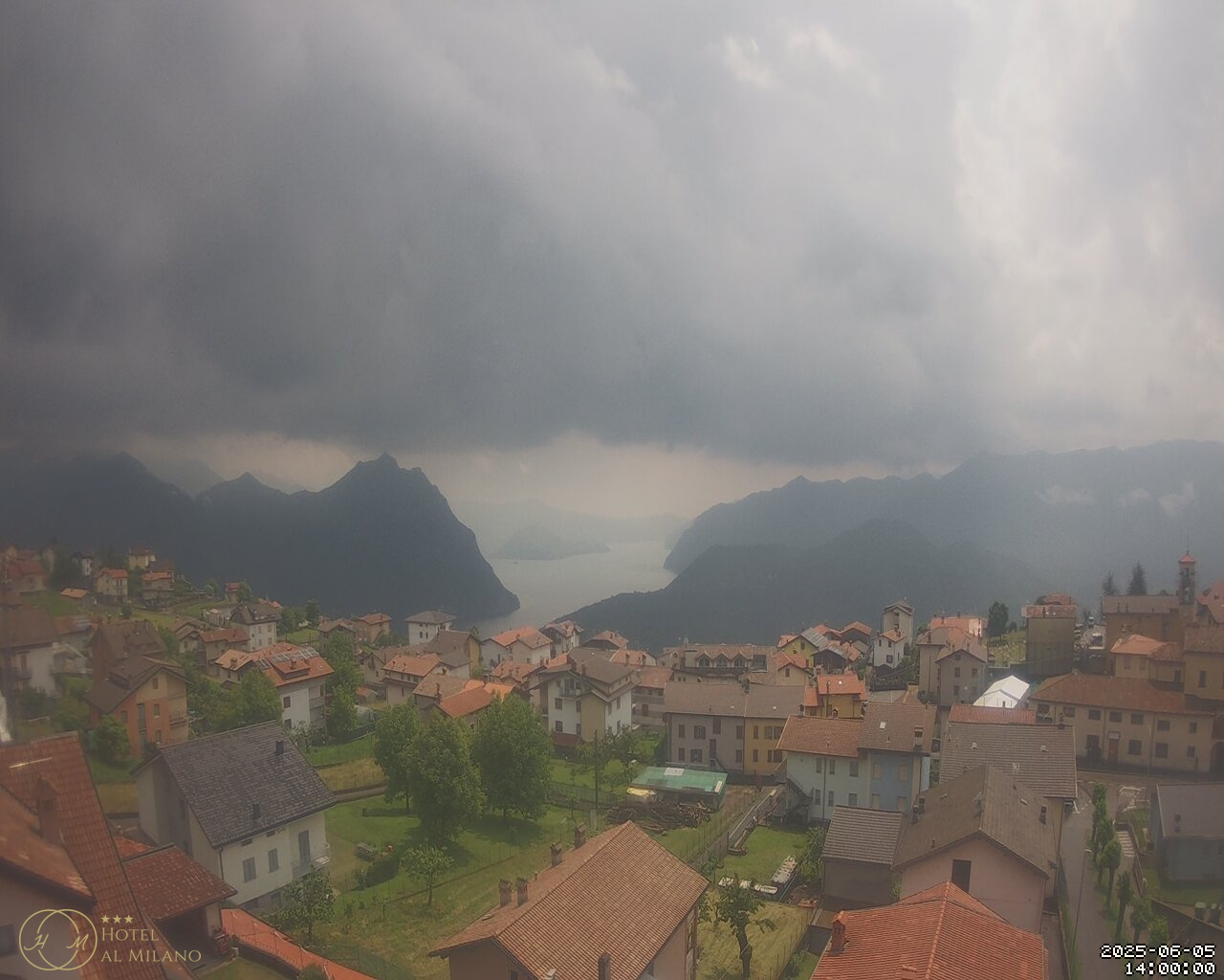 immagine della webcam nei dintorni di Castione della Presolana: webcam Bossico