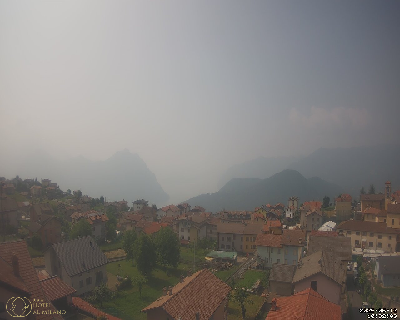 immagine della webcam nei dintorni di Castione della Presolana: webcam Bossico