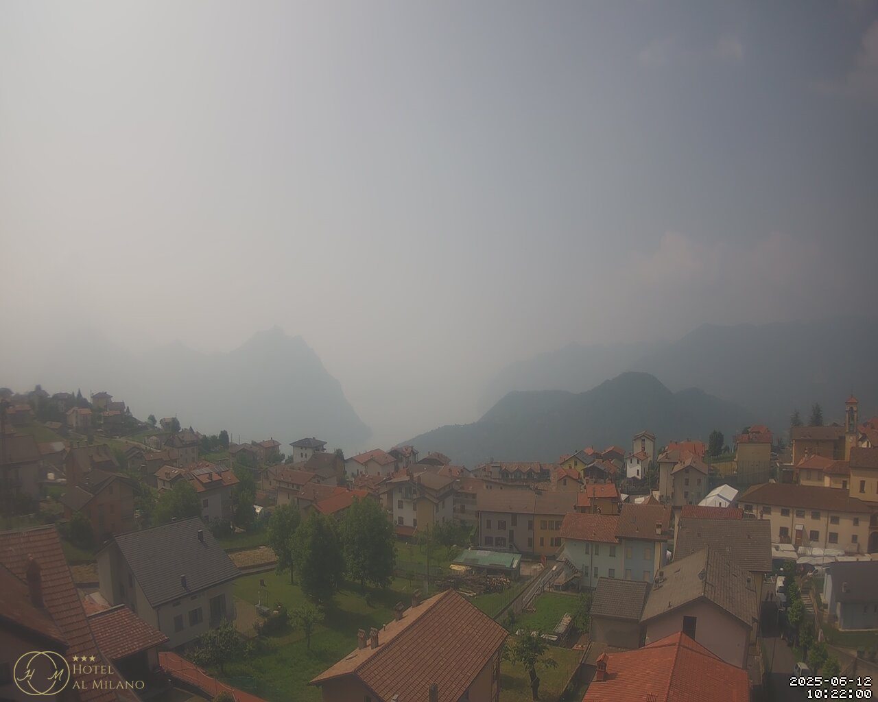 immagine della webcam nei dintorni di Castione della Presolana: webcam Bossico