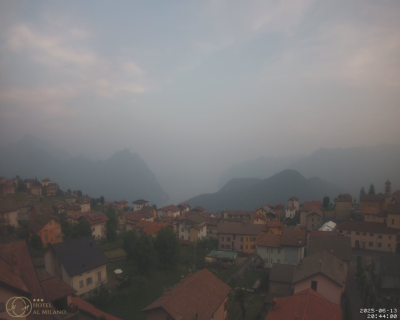 immagine della webcam nei dintorni di Castione della Presolana: webcam Bossico