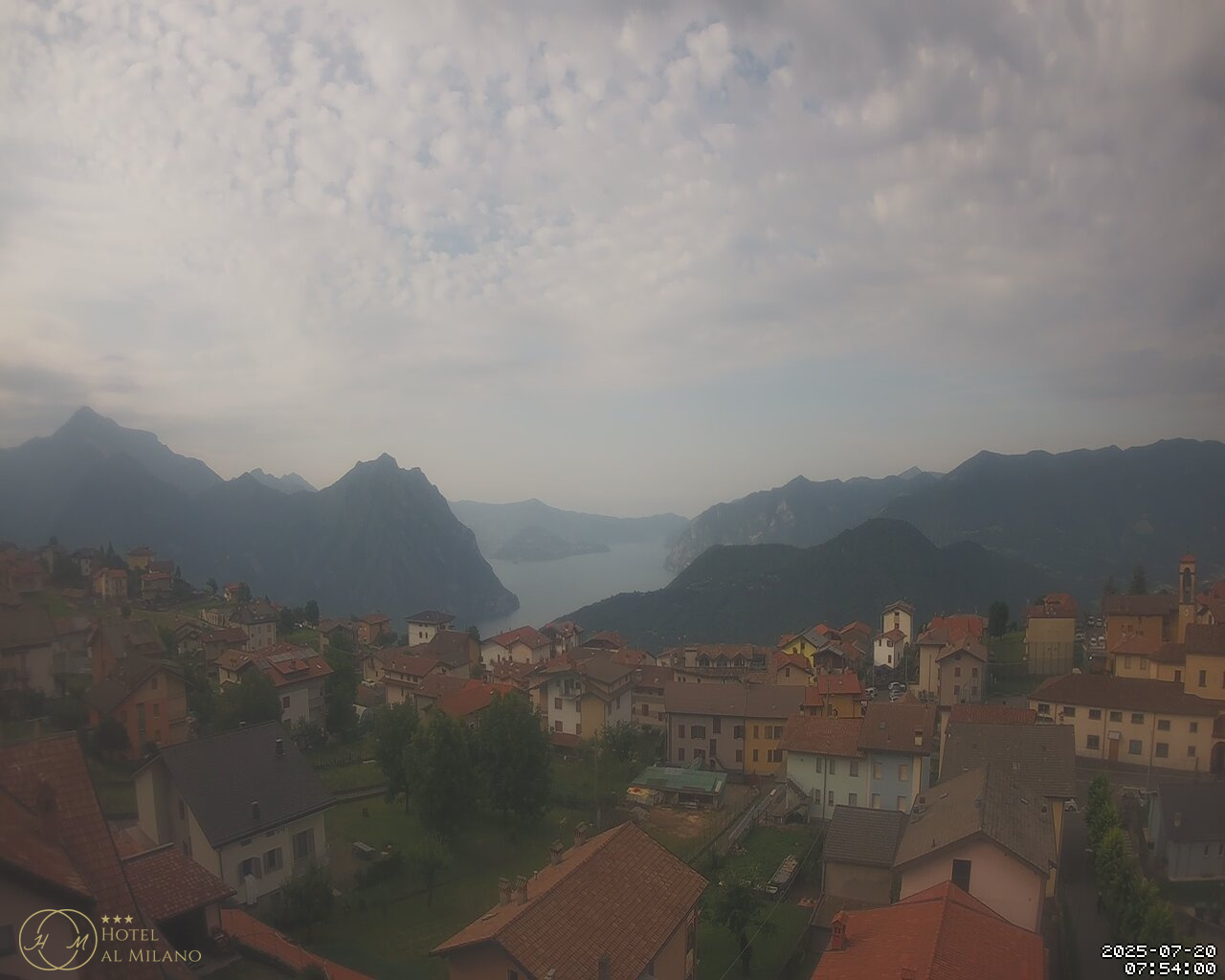immagine della webcam nei dintorni di Marone: webcam Bossico