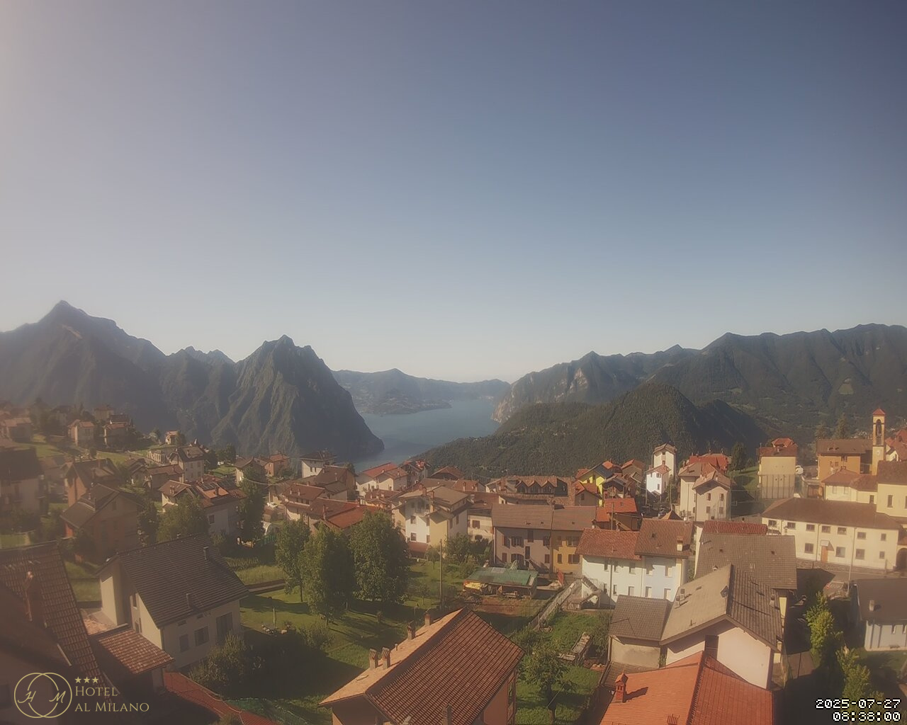 immagine della webcam nei dintorni di Monte Isola: webcam Bossico