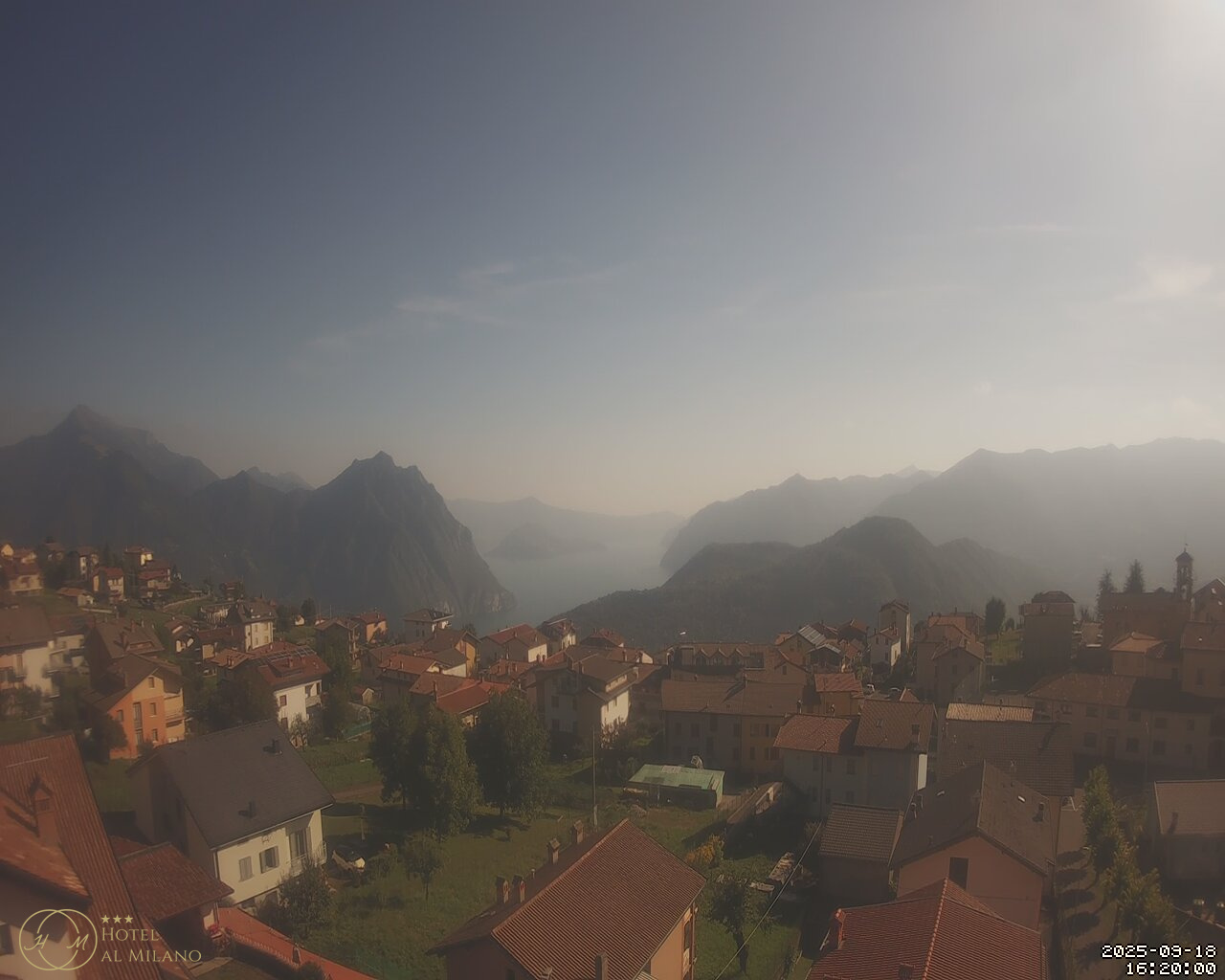 immagine della webcam nei dintorni di Castione della Presolana: webcam Bossico