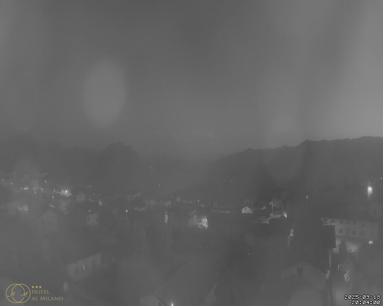 immagine della webcam nei dintorni di Spiazzi di Gromo: webcam Bossico