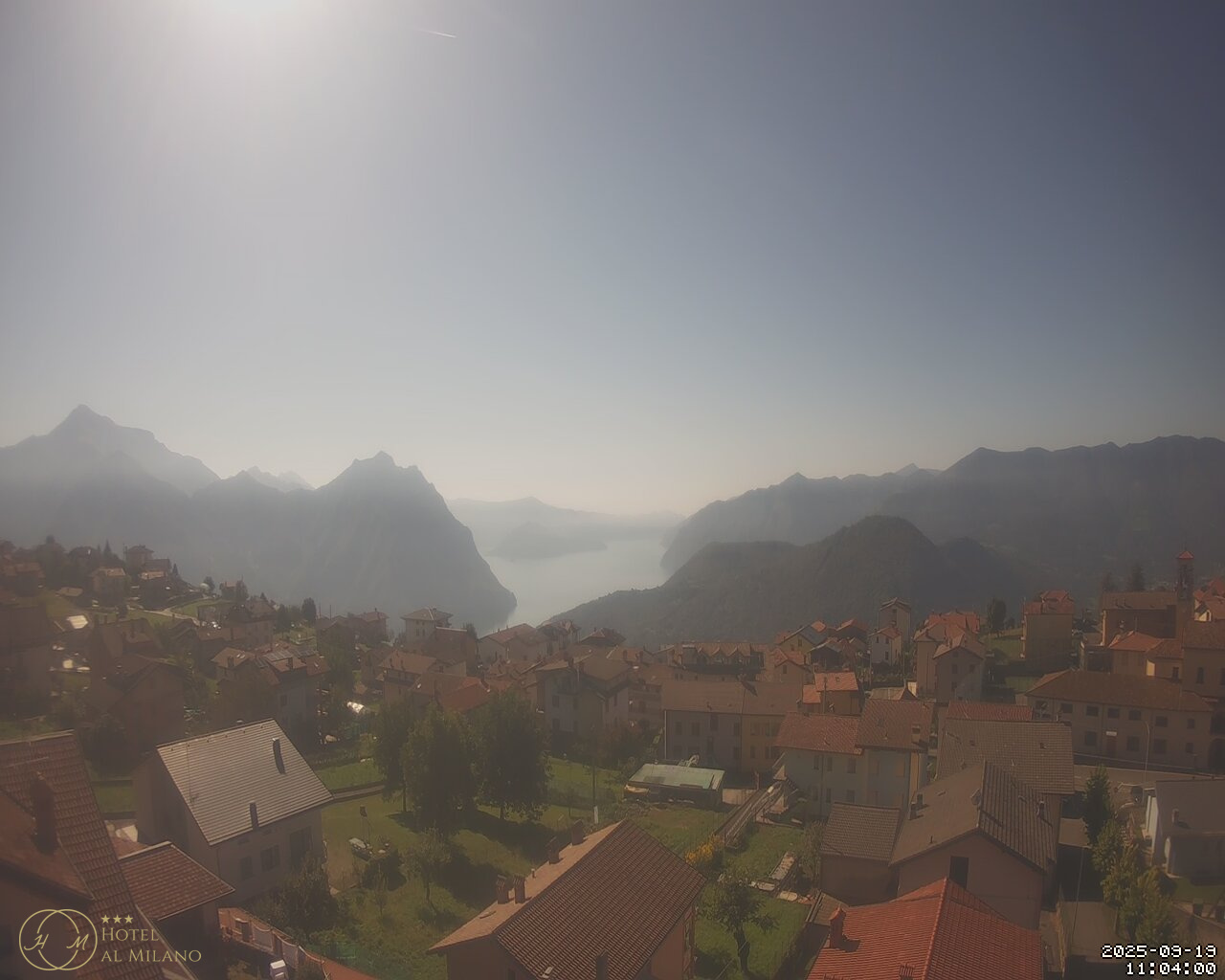 immagine della webcam nei dintorni di Costa Volpino: webcam Bossico