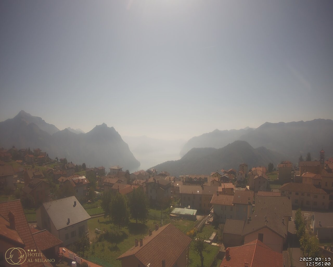 immagine della webcam nei dintorni di Monte Isola: webcam Bossico