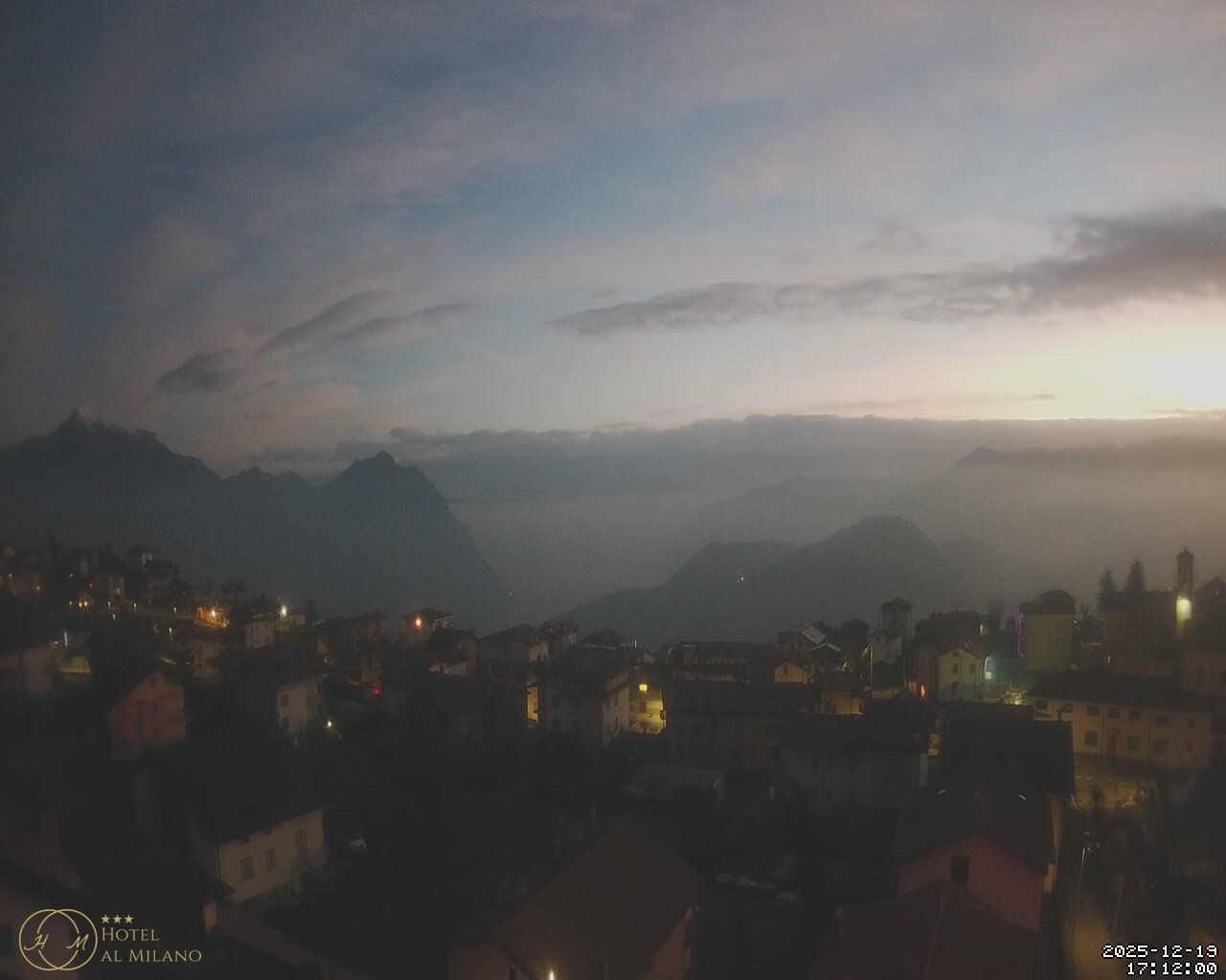 immagine della webcam nei dintorni di Costa Volpino: webcam Bossico