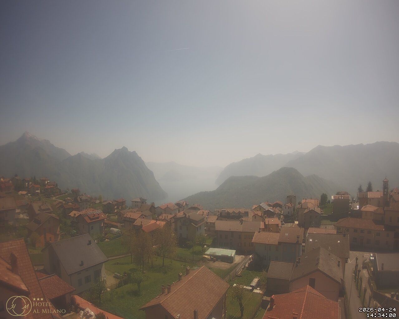 immagine della webcam nei dintorni di Castione della Presolana: webcam Bossico