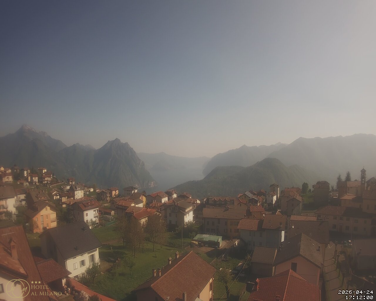 immagine della webcam nei dintorni di Monte Isola: webcam Bossico