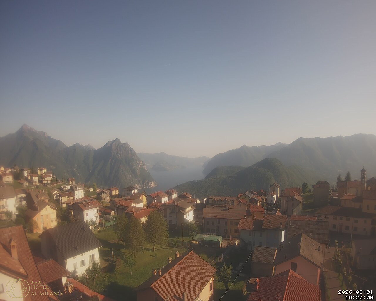 immagine della webcam nei dintorni di Predore: webcam Bossico