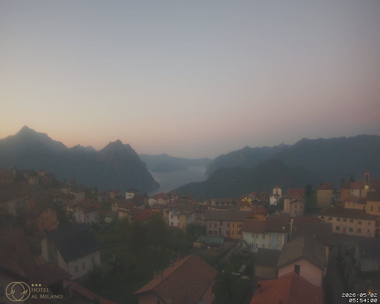 immagine della webcam nei dintorni di Predore: webcam Bossico